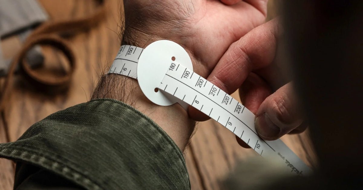 How to Choose Watch Strap Length for Your Wrist - Helvetus