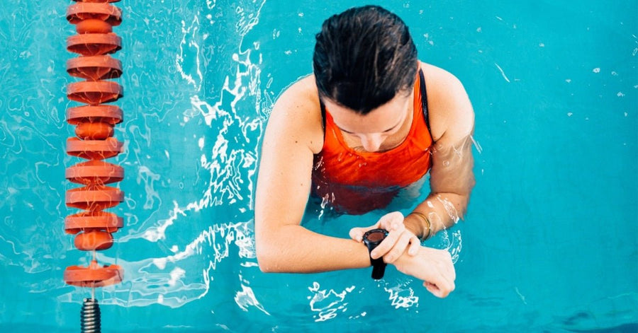The Best Watch Strap for Swimming, Sweat and Hot Weather - Helvetus