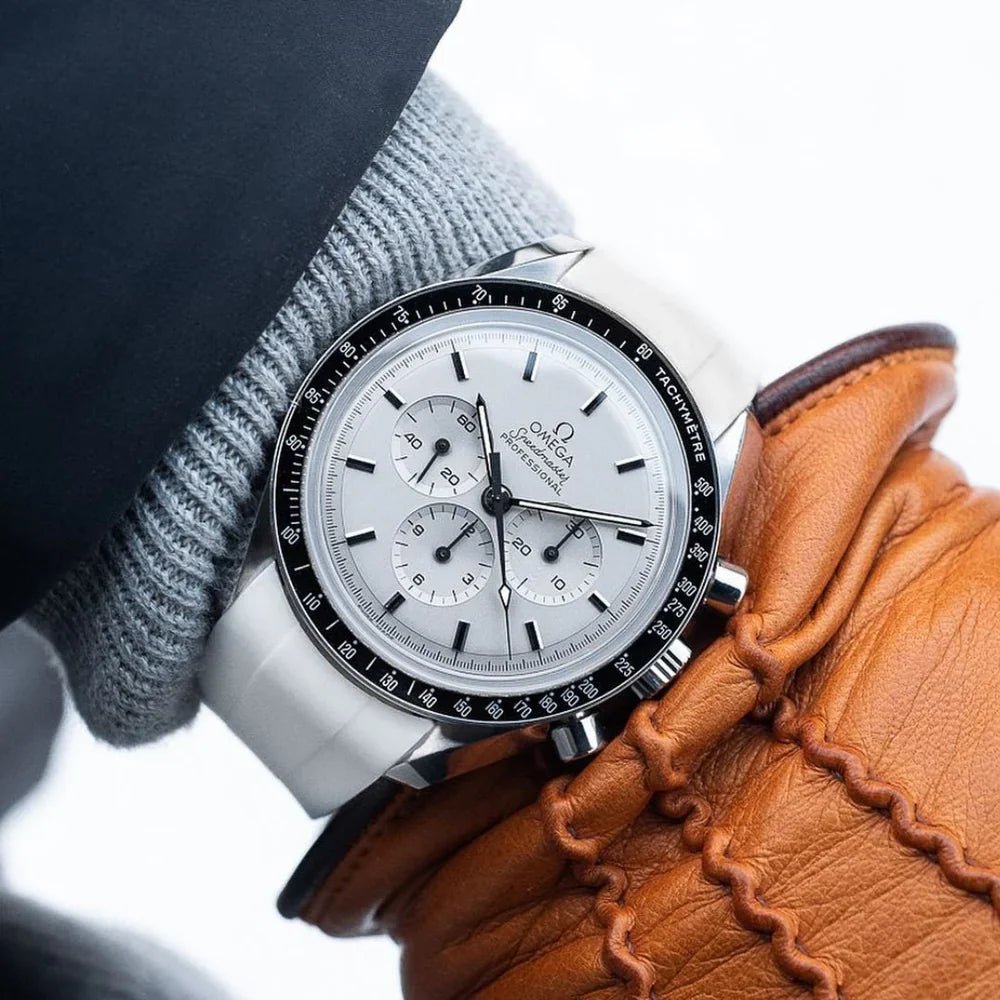 Omega Speedmaster Straps – High-Quality Rubber Bands | Helvetus®