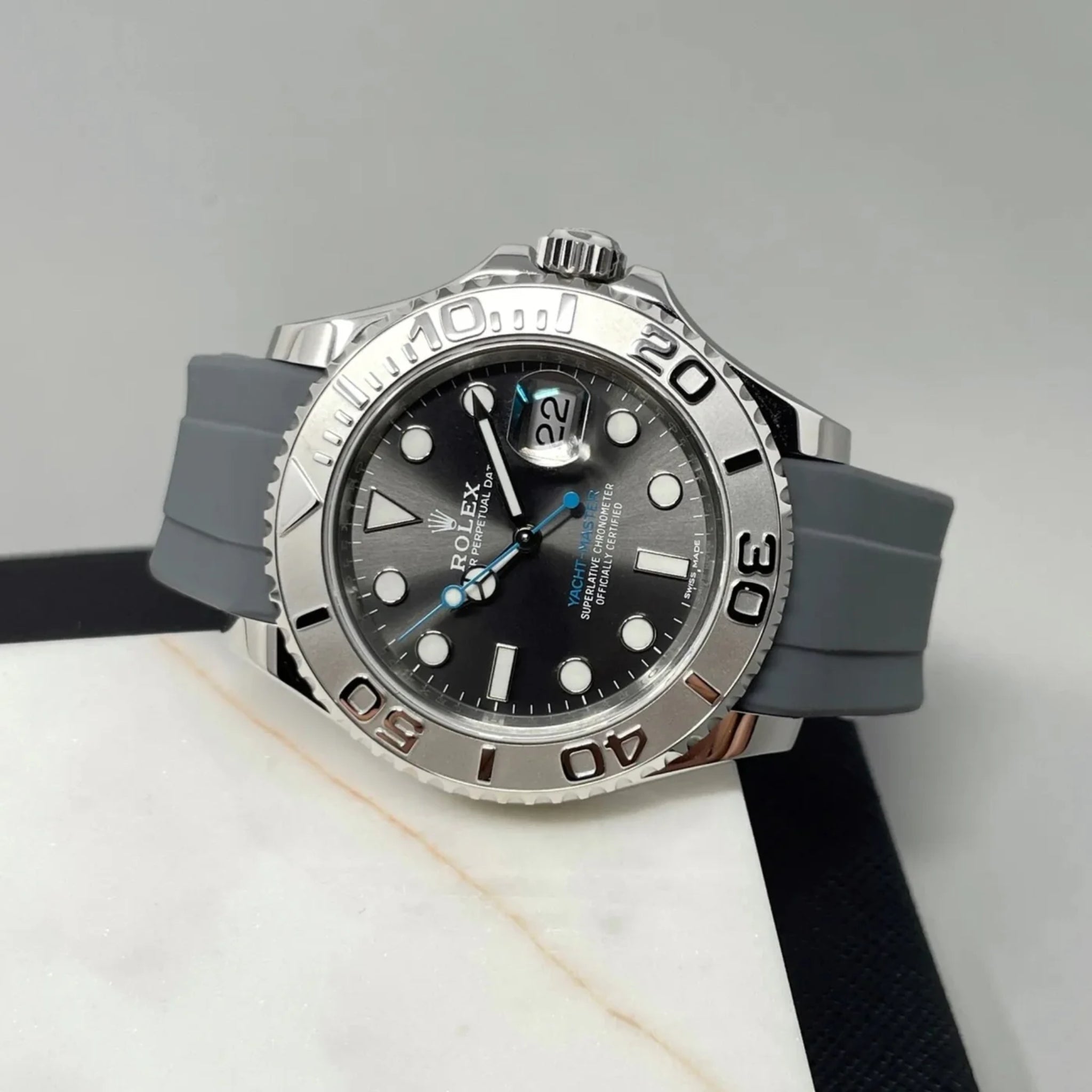 Deployant Rubber Strap - For Rolex Yacht - Master 40mm/42mm/37mm - Grey - Helvetus